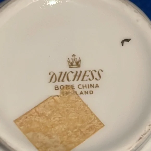 Poodle Mug Duchess Bone China, Made in England - Picture 4 of 10